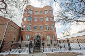 The property features a 4 br rental unit available starting at. 4 Bedroom In Chicago Il 60653 Apartment For Rent In Chicago Il Apartments Com
