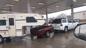 As mentioned before a fifth wheel hitch is designed to carry heavy loads. Is This Fifth Wheel Towing Setup Legal Is It Even Safe Rv Travel
