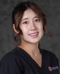 Kao Saechao's Instagram, Twitter & Facebook