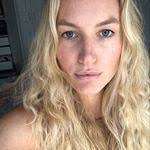 Anne Husmann's Instagram, Twitter & Facebook