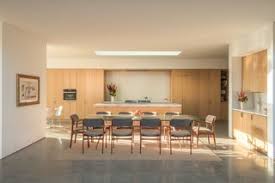 At the same time that wall lights make a space feel larger and brighter, they also make a room more pleasant and inviting. Best 60 Modern Dining Room Recessed Lighting Design Photos And Ideas Dwell