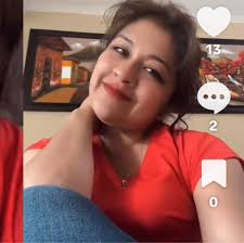 Populares en las tiendas de barrio , cada vez se ven menos estos frascos  que contenían golosinas, dulces y chocolates a precios que no pasaban de un  centavo. Clásicas 😲