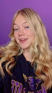 Josie Knutson's Instagram, Twitter & Facebook