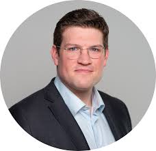 Justin Stamp's Instagram, Twitter & Facebook