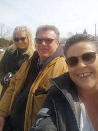 You never know who you might run in to down by the river. It was really  nice seeing you today Allan Hackett and Laurie Allan . 🥰🤗❤️