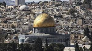 اعتقلت قوات الاحتلال الإسرائيلي اليوم (الأربعاء)، إمام وخطيب المسجد الأقصى المبارك الشيخ أدانت الحكومة الأردنية اليوم، استمرار الانتهاكات الإسرائيلية في المسجد الأقصى. Ø±ØºÙ… ÙƒÙˆØ±ÙˆÙ†Ø§ Ø§Ù„Ù…Ø³Ø¬Ø¯ Ø§Ù„Ø£Ù‚ØµÙ‰ ÙŠØ³ØªÙ‚Ø¨Ù„ Ù…Ø±ÙŠØ¯ÙŠÙ‡ ÙÙŠ Ø±Ù…Ø¶Ø§Ù†