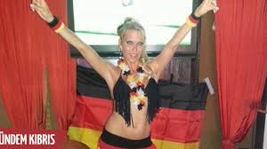 Dini okulda çalışan öğretmen porno yıldızı çıktı - Gündem Kıbrıs Gazetesi -  Kıbrıs Haber