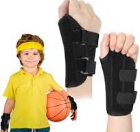 Amazon.com: 2 Pcs Wrist Brace for Kids Youth Carpal Tunnel Black Splints  Wrist Brace Night Support with Adjustable Compression Straps for Children  ...