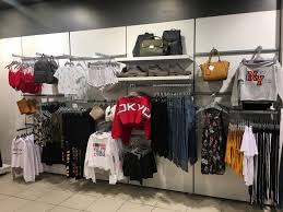 Cinthya Adli Kullanicinin Visual Merchandising Panosundaki Pin