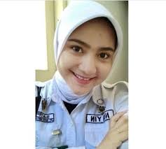 Frasi sul vino e aforism. Bikin Adem Foto Foto Satpam Cantik Berhijab Nuryin Oktaviyanti