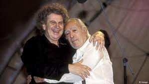 Mikis theodorakis is one of the most important greek composers, considered the cornerstone of greek music. Musiker Und Volksheld Mikis Theodorakis Zum 95 Musik Dw 28 07 2020