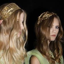 Tous Les Bienfaits Du Bain D Huile Pour Les Cheveux Elle