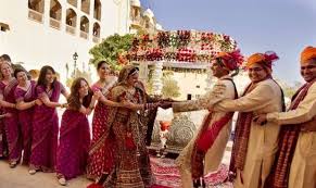 Top 10 Wedding Entertainment Ideas For Destination Wedding In India Wedding Entertainment Indian Wedding Games Indian Wedding Couple Photography