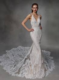 Second hand kleidung, markenbekleidung, schuhe & accessoires zu fairen preisen. Hochzeitskleid Mit Tiefem Rucken Und Schleppe Von Badgley Mischka