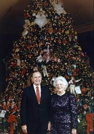 Christmas At The White House From Fdr To President And Michelle Obama Christmas Display White House Christmas Decorations Silver Tinsel Christmas Tree