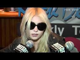 Taylor Momsen & The Pretty Reckless Interview
