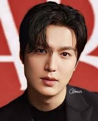 The best Singer in the world is Mosquito Even if you don't like the song  you must still clap your hands.🤣🤣