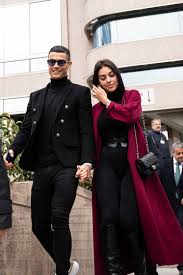 Georgina rodriguez's height is 5ft 5in (165 cm). Ronaldo Was Irresponsible Of His Beautiful Girlfriend Just Wanted To Love And Did Not Like A Wedding Around The Clock