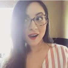 Anabel Luna (@simplylunallena)