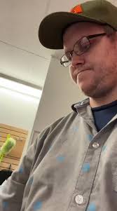 What Type of Pants Does Mario Wear