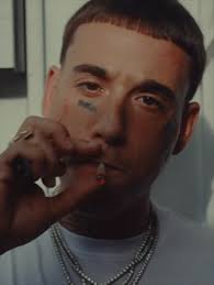 *enviar a la niña que no olvido* 💕💕💕