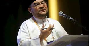 Ia menjadi imam selama 35 tahun. Drowning Husband And Wife Found Drowned In Kuala Perlis Malay Mail Kuala Perlis