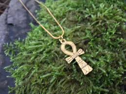 Collier Ankh en or inspiré des plantes