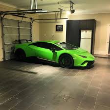 Lamborghini Huracan Performante Painted In Verde Mantis W Tricolore Stripes Along The Doors Photo Taken By Lambull Lamborghini Huracan Traumauto Coole Autos