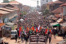 ပြည်ထောင်စု သမ္မတ မြန်မာနိုင်ငံတော် «пьидаунзу мьянма найнгандо»), сокращённо — мья́нма. Tausende Demonstranten Rufen In Myanmar Zu Fruhlingsrevolution Auf Myanmar Derstandard De International