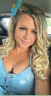 Casey Renfro's Instagram, Twitter & Facebook