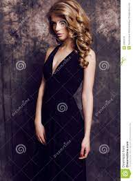 Short and silver hairstyle black women transform into silver foxes when hair is colored platinum blonde with a hint of metallic shine. 16 Hair Style With Black Dress Cool