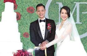 Celebrity Weddings Myolie Wu And Philip Lee Celebrity Weddings Asian Celebrities Celebrities
