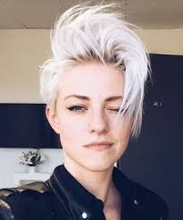 Coiffure Punk Capelli Biondi Capelli Capelli Corti Biondo