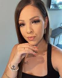 Rosemary Velez's Instagram, Twitter & Facebook