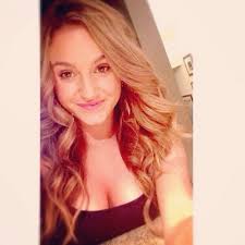 allison bates (@alybatess)