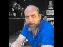 Ricardo Stern's Instagram, Twitter & Facebook