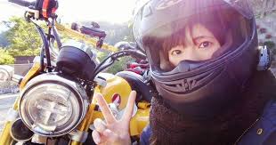 pin on ヘルメット女性13