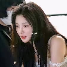 New Jeans Danielle and Kim Yoo Jung