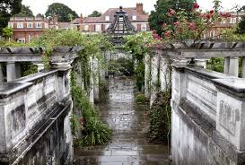 Secret Gardens Hideaways Of North London Hidden London Garden On A Hill Hampstead London