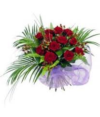 Valentines flowers 2021 from send flowers are available anywhere in the us. Send Valentine S Day Roses Online Flowers Delivery Dublin Ireland