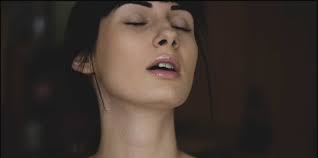 Bermimpi gigi copot juga miliki kaitan dengan kesehatan anggota keluargamu. Ngeri 9 Arti Mimpi Gigi Goyang Bagian Depan Kiri Kanan Atas Bawah