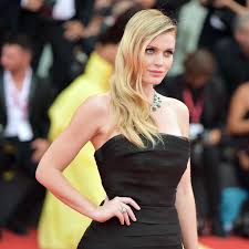 Jul 25, 2021 · lady kitty spencer david fisher/shutterstock. All You Need To Know About Lady Kitty Spencer Princess Diana S Niece Vogue Paris