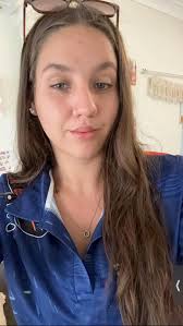 Hi everyone! My name is Ella, and I've recently made the move to beautiful  Noosa from New Zealand. I'm an early childhood teacher with four years of  experience working full-time in education,