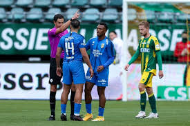 Tannane debuteerde in 2016 in het marokkaans voetbalelftal. Tannane Mist Alleen Duel Met Psv Na Verbale Uithaal Richting Scheidsrechter Martens Nederlands Voetbal Ad Nl