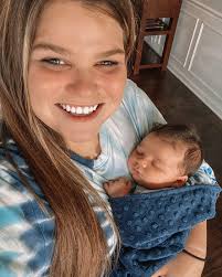 Melanie Lynch (@mellynch) • Instagram photos and videos