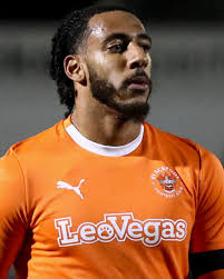 Dominic Thompson » Bilanz unter arbitre Tom Nield