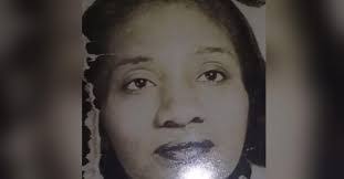 Lee Menefee's Instagram, Twitter & Facebook