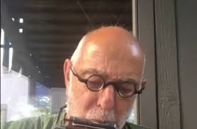 Andreas Felder mit neuen Liedern über die Opfer von Grafeneck und den  Schultes von Pfullingen