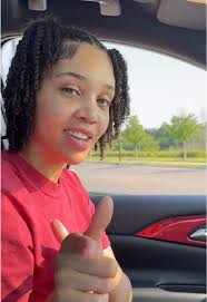 Now wait just a minute 😂🧡7️⃣