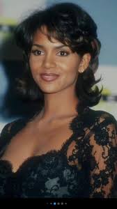 Currently in my Halle Berry era! I absolutely LOVE my hair 😍🔥 #Br...